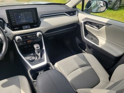 2021 Toyota RAV4 Hybrid LE