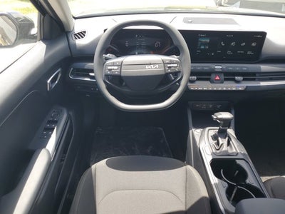 2026 Kia K4 LX