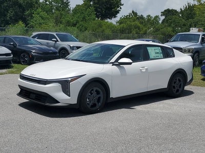 2026 Kia K4 LXS