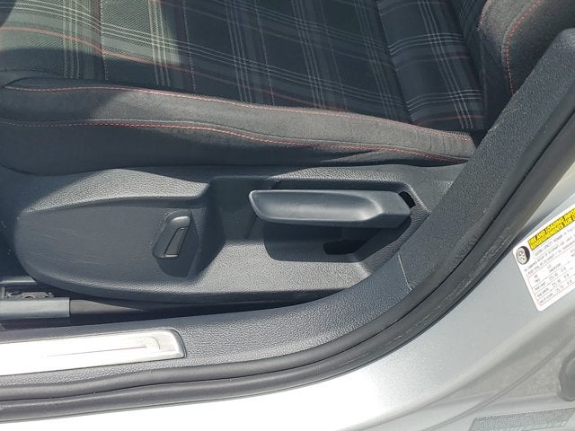 2016 Volkswagen Golf GTI S
