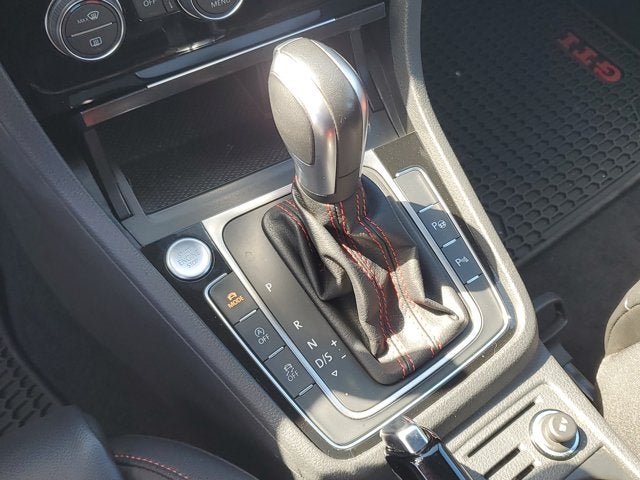 2020 Volkswagen Golf GTI S