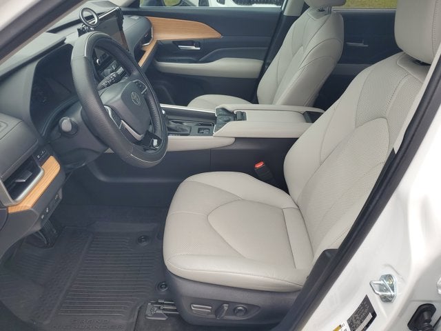 2024 Toyota Grand Highlander Limited XLE