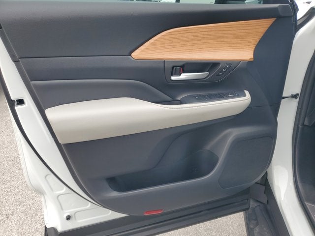 2024 Toyota Grand Highlander Limited XLE