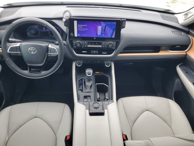 2024 Toyota Grand Highlander Limited XLE