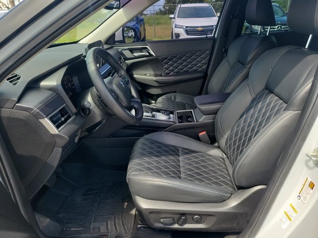 2023 Mitsubishi Outlander SEL