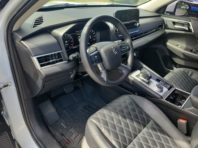 2023 Mitsubishi Outlander SEL