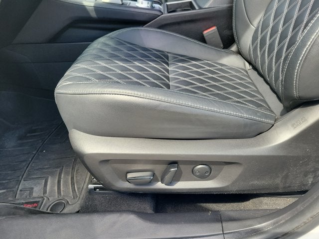 2023 Mitsubishi Outlander SEL