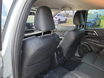 2023 Mitsubishi Outlander SEL