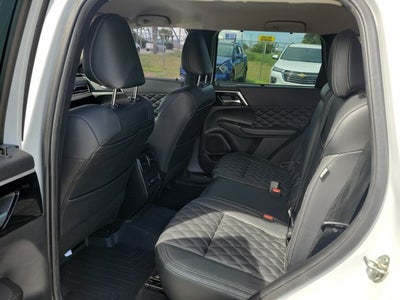 2023 Mitsubishi Outlander SEL