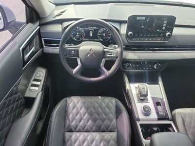 2023 Mitsubishi Outlander SEL