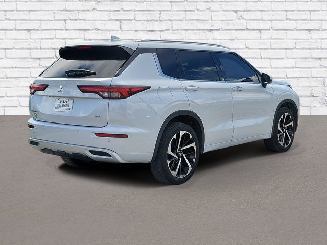 2023 Mitsubishi Outlander SEL