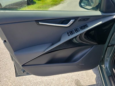 2024 Kia Niro SX Touring