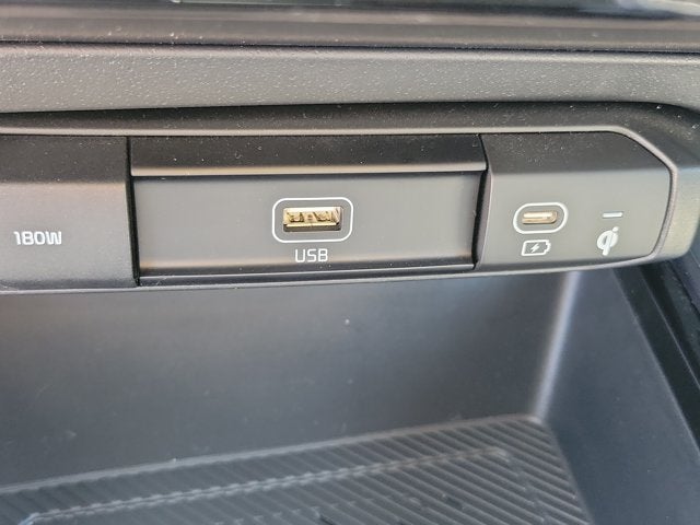 2024 Kia Niro SX Touring