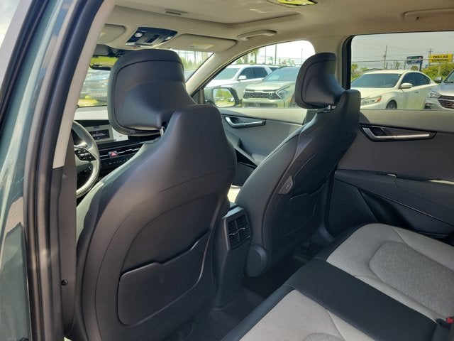 2024 Kia Niro SX Touring