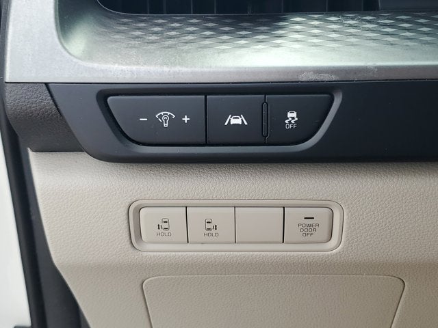 2023 Kia Carnival LX