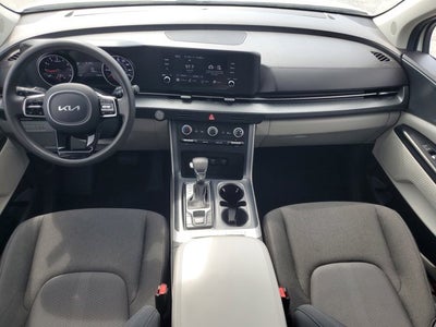 2023 Kia Carnival LX