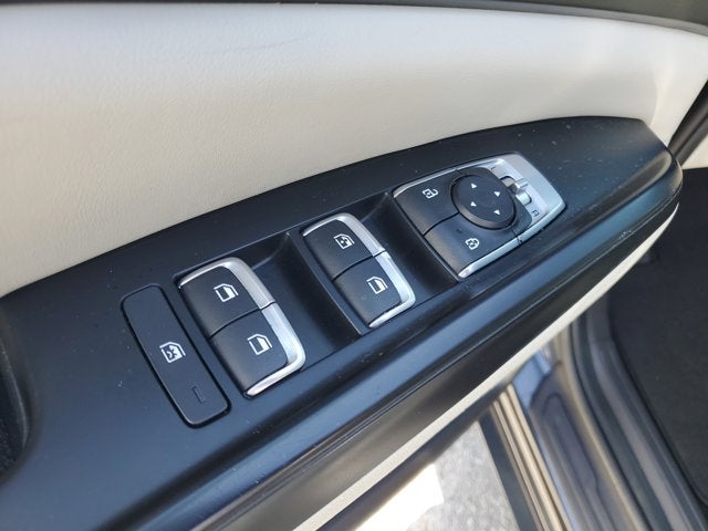 2023 Kia Carnival LX