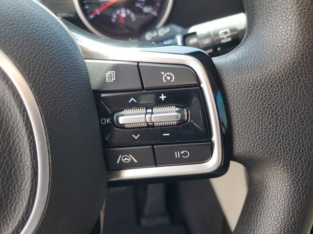 2023 Kia Carnival LX