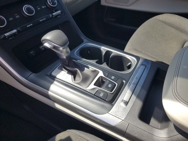 2023 Kia Carnival LX