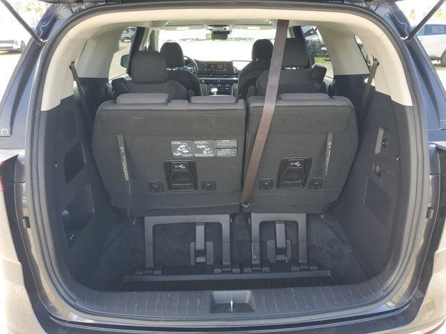 2023 Kia Carnival LX