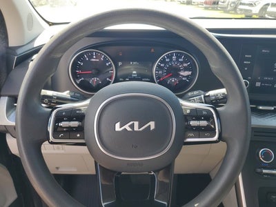 2023 Kia Carnival LX
