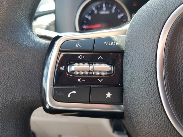 2023 Kia Carnival LX