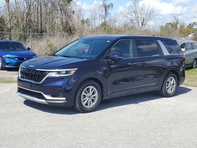 2023 Kia Carnival LX