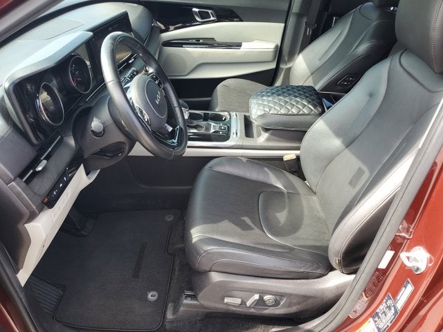 2022 Kia Carnival SX