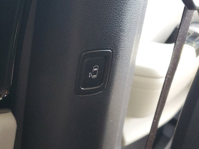 2022 Kia Carnival SX